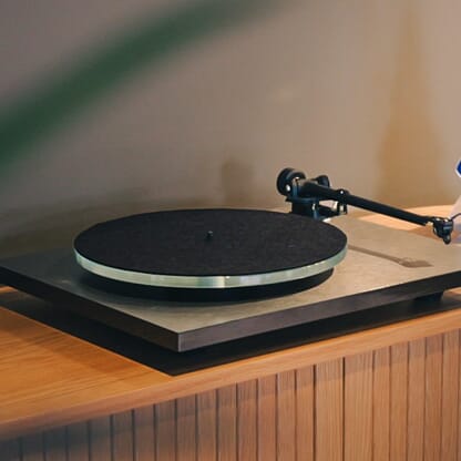 Vi inviterer til platespillerkveld i samarbeid med MONO AS